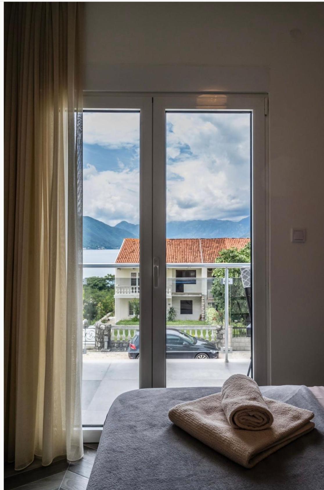 Luxury Apartment Vasilisa Kotor Exterior photo
